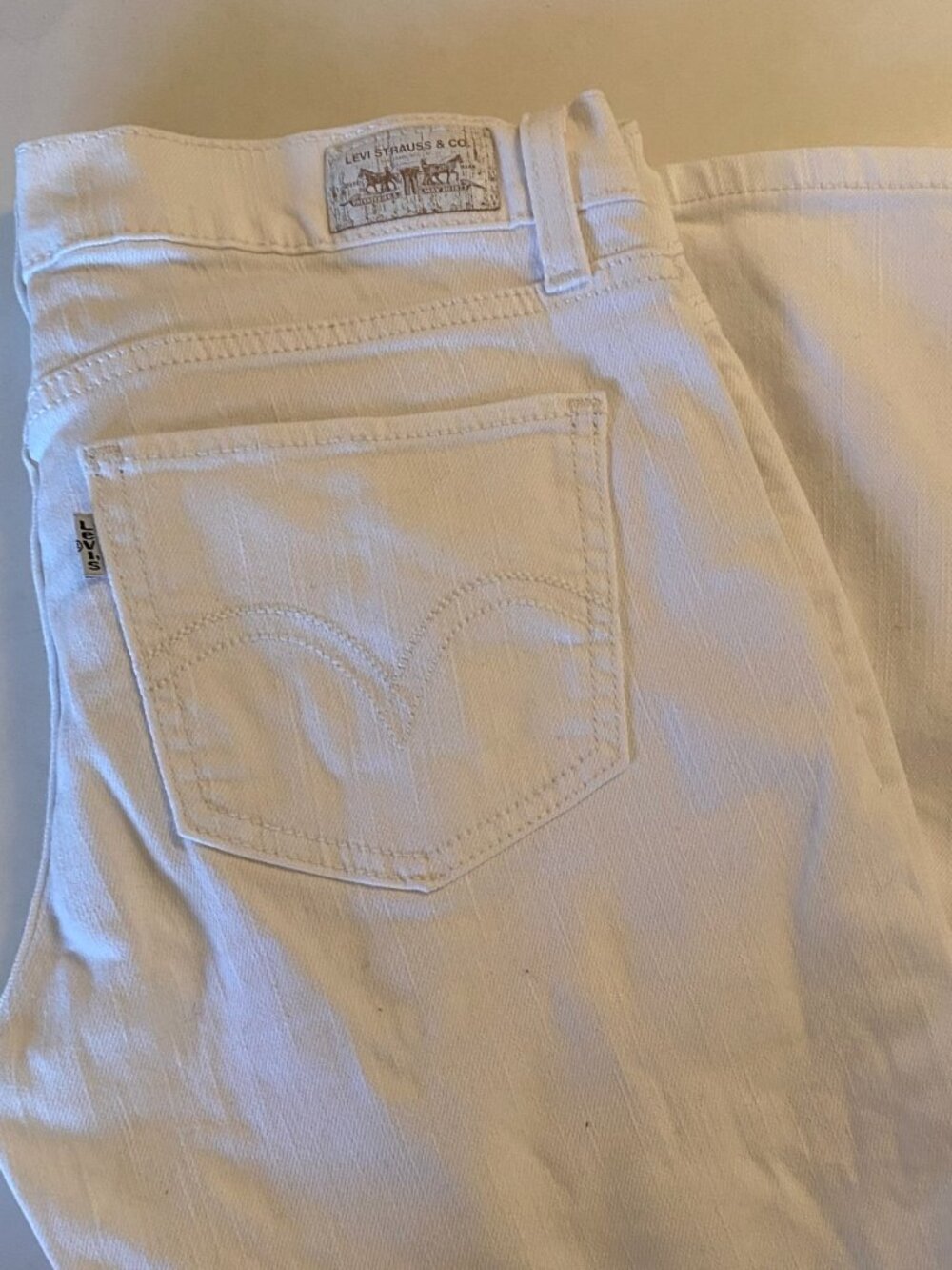Levi's 524 Too Superlow Skinny Jeans White Stretch Denim Women's 7M - Picture 4 of 8